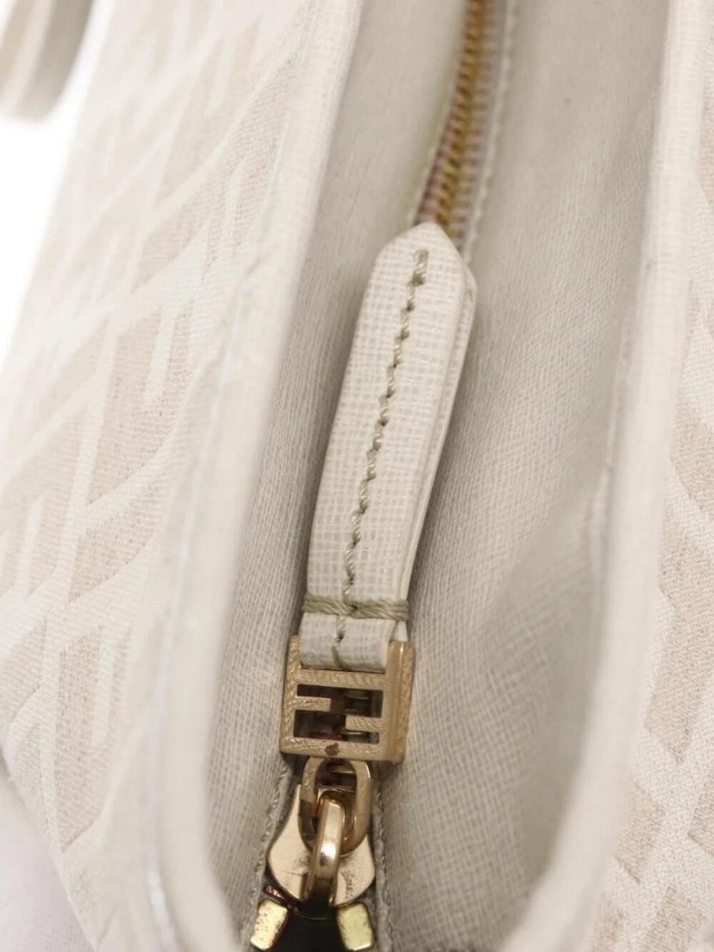 FENDI Zucca Canvas Tote Bag Beige Gold Auth ka1157 - Picture 10 of 16